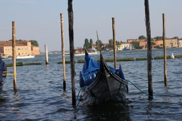 gondel dobbert op de lagune (Bacino San Marco)